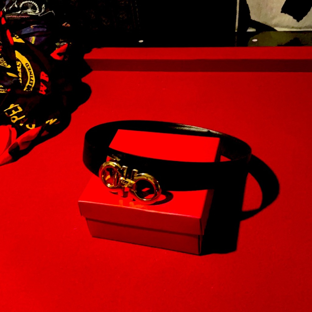 Salvatore Frragamo Gold Buckle reversible belt.  Brown and Black